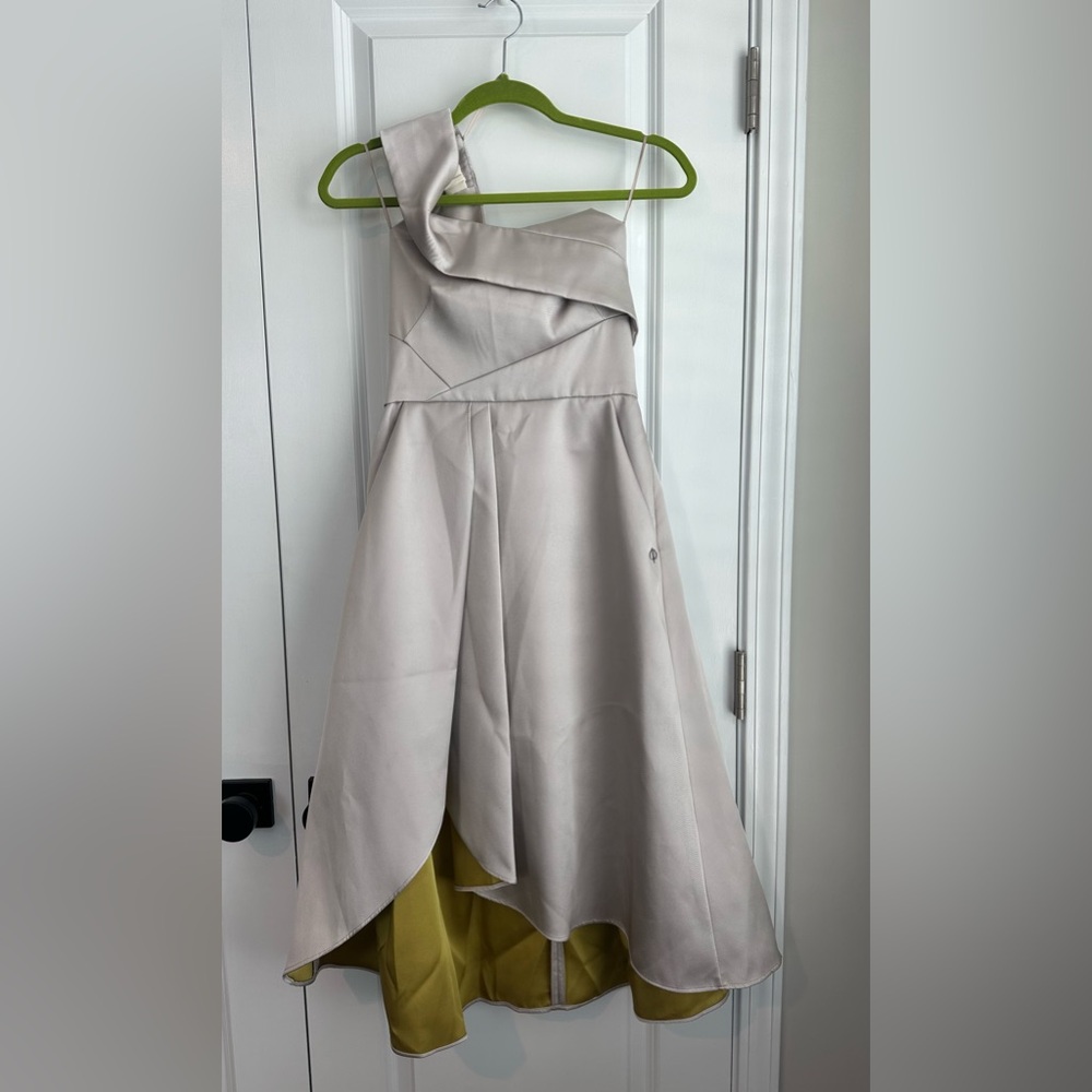 OUTLINE Victoria Dress Champagne/Key Lime NWT (Size 6)